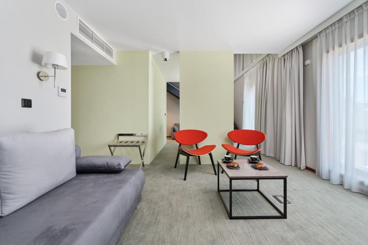 Gwarna Aparthotel City Center Wroclaw By Noclegi Renters エクステリア 写真